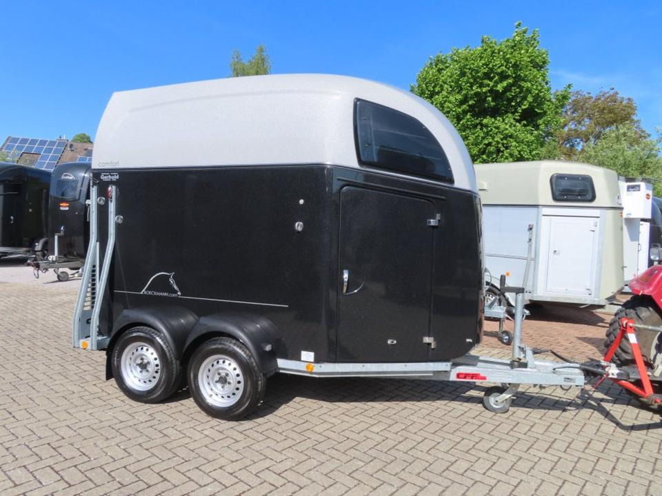 Pferdeanhänger Böckmann Comfort Aluboden Sattelkammer 100km/h - Hestetrailer: billede 2 Pferdeanhänger Böckmann Comfort Aluboden Sattelkammer 100km/h - Hestetrailer: billede 2