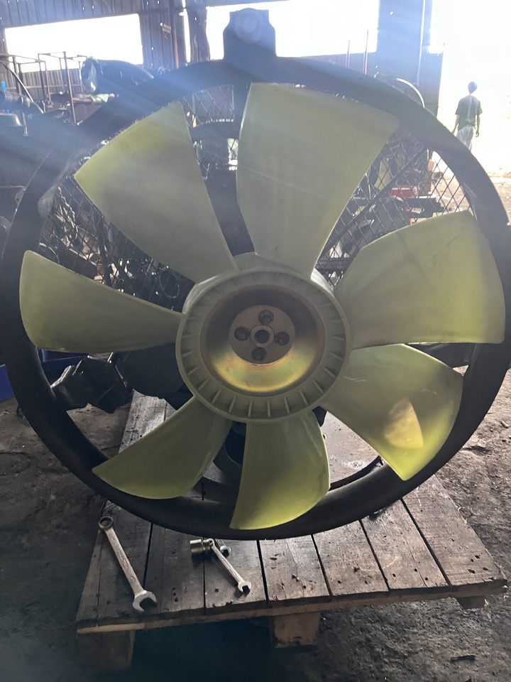 ISUZU 6BG1 - Motor for Gravemaskine: billede 3 ISUZU 6BG1 - Motor for Gravemaskine: billede 3