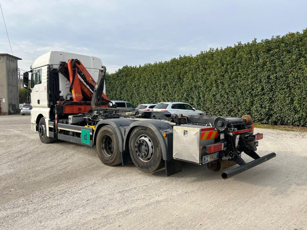 MAN TGX 26.480 SCARRABILE CON GRU DIETRO CABINA - Lastbil kroghejs: billede 5 MAN TGX 26.480 SCARRABILE CON GRU DIETRO CABINA - Lastbil kroghejs: billede 5