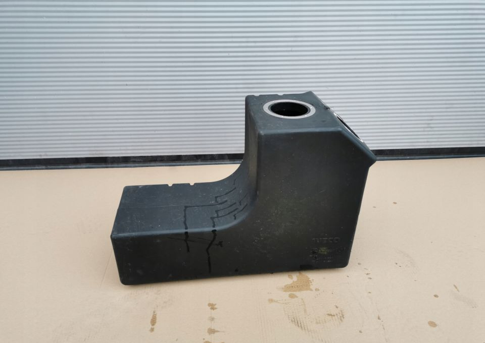 ZBIORNIK AD BLUE IVECO EUROCARGO 504166556 - Brændstoftank: billede 2 ZBIORNIK AD BLUE IVECO EUROCARGO 504166556 - Brændstoftank: billede 2