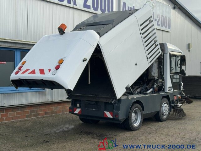 Leje en  Ravo 540 3 Besensystem Sweeper + Sprühen 50 Km/h Ravo 540 3 Besensystem Sweeper + Sprühen 50 Km/h: billede 12