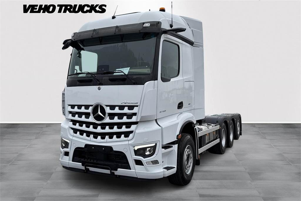 Mercedes-Benz AROCS 3253 8x4 Koukkuauto - Lastbil kroghejs: billede 1 Mercedes-Benz AROCS 3253 8x4 Koukkuauto - Lastbil kroghejs: billede 1