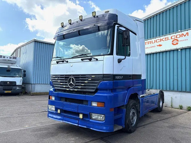 Mercedes-Benz Actros 1857 LS (MP1) MEGASPACE (EPS WITH CLUTCH (3-PEDALS) / RETARDER / REDUCTION AXLE / AIRCONDITIONING) - Trækker: billede 1 Mercedes-Benz Actros 1857 LS (MP1) MEGASPACE (EPS WITH CLUTCH (3-PEDALS) / RETARDER / REDUCTION AXLE / AIRCONDITIONING) - Trækker: billede 1