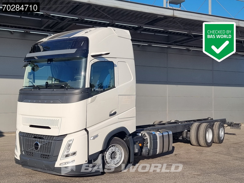Volvo FH 62 R AERO 6X2 NEW Horsetruck chassis Lift+Lenkachse Dynamic Steering Mirror cam Euro 6 - Lastbil chassis: billede 1 Volvo FH 62 R AERO 6X2 NEW Horsetruck chassis Lift+Lenkachse Dynamic Steering Mirror cam Euro 6 - Lastbil chassis: billede 1
