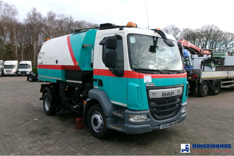 DAF LF 55.220 4X2 Johnston street sweeper - Fejebil: billede 2 DAF LF 55.220 4X2 Johnston street sweeper - Fejebil: billede 2