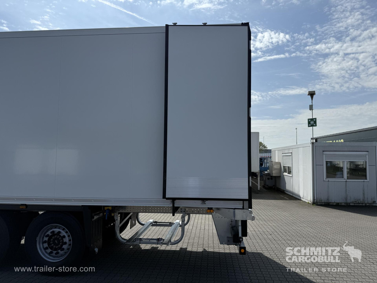 SCHMITZ Auflieger Tiefkühler Standard Double deck - Isotermisk sættevogn: billede 2 SCHMITZ Auflieger Tiefkühler Standard Double deck - Isotermisk sættevogn: billede 2