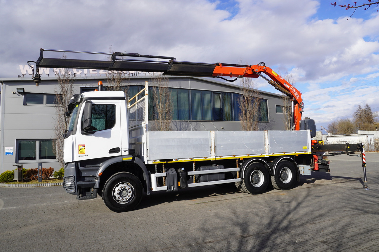 MERCEDES-BENZ AROCS 2636 Flatbed / HDS FASSI F175 7.7 T / 150,000 km - Lastbil med lad, Lastbil med kran: billede 4 MERCEDES-BENZ AROCS 2636 Flatbed / HDS FASSI F175 7.7 T / 150,000 km - Lastbil med lad, Lastbil med kran: billede 4