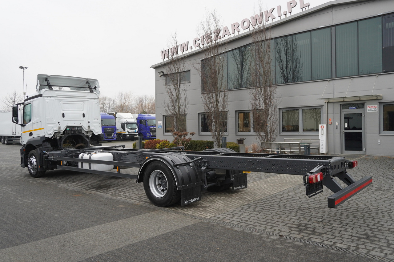 MERCEDES-BENZ Actros 1824 / 9.1 m chassis / sleeping cabin - Lastbil chassis: billede 4 MERCEDES-BENZ Actros 1824 / 9.1 m chassis / sleeping cabin - Lastbil chassis: billede 4