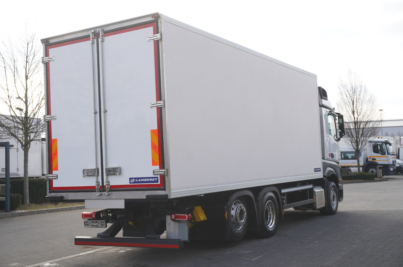 MERCEDES-BENZ Actros L 2545 / NEW Lamberet refrigerator / 2023 / 140 tho. km - Kølevogn lastbil: billede 4 MERCEDES-BENZ Actros L 2545 / NEW Lamberet refrigerator / 2023 / 140 tho. km - Kølevogn lastbil: billede 4