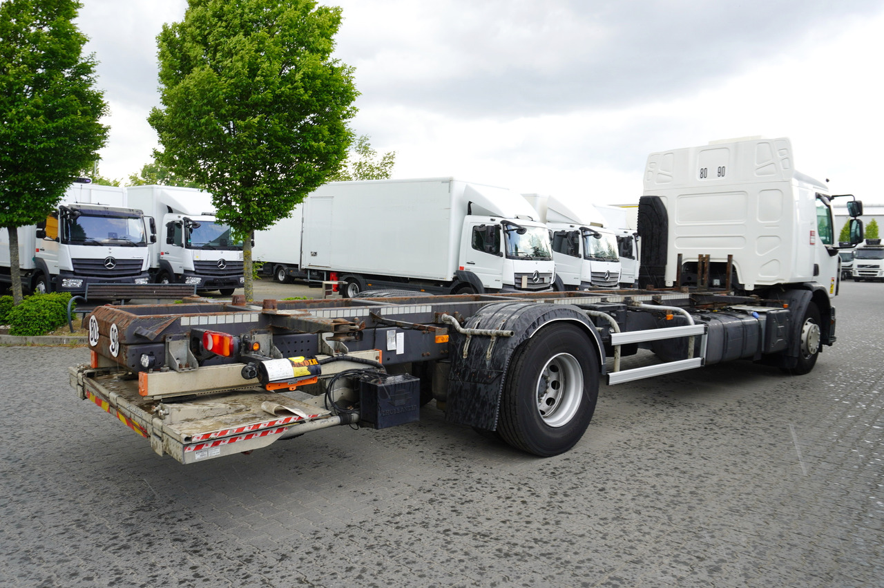 RENAULT D19 Wide Glob / BDF / load capacity 11t / 280 thousand km / tail lift - Lastbil chassis: billede 5 RENAULT D19 Wide Glob / BDF / load capacity 11t / 280 thousand km / tail lift - Lastbil chassis: billede 5