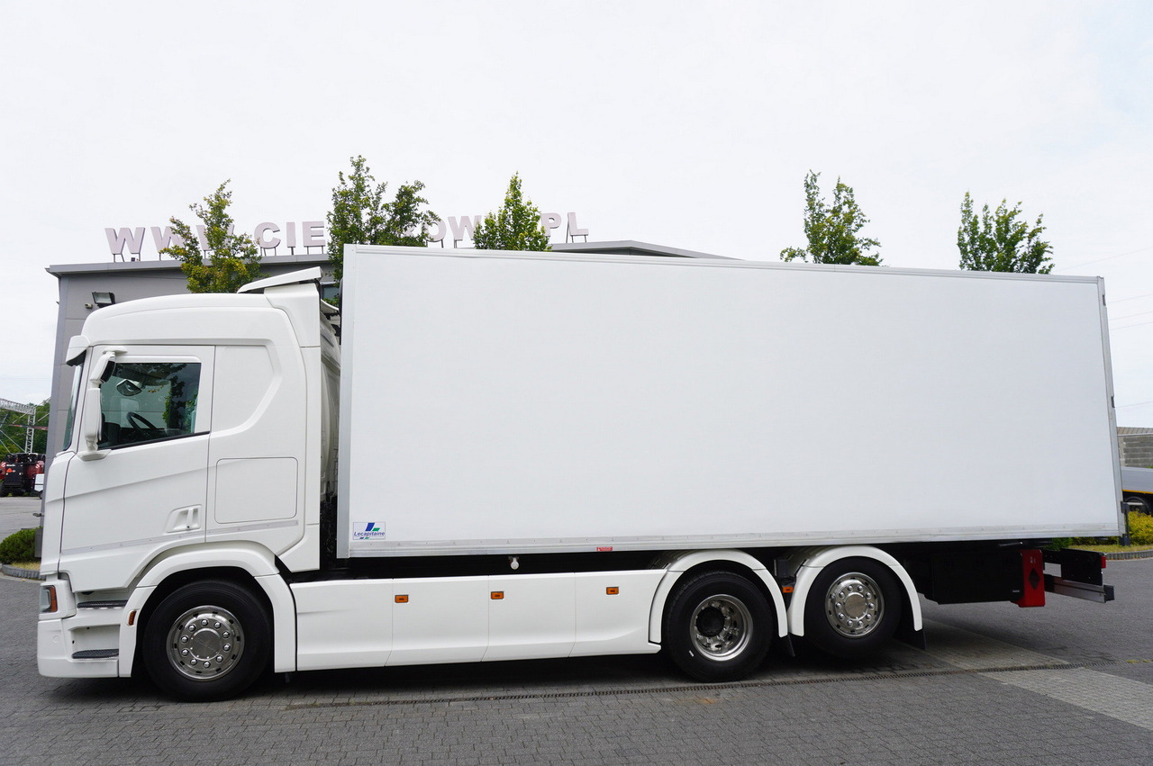 SCANIA R500 / Lecapitaine refrigerator / Carrier Supra 950 / steered 3rd axle - Kølevogn lastbil: billede 2 SCANIA R500 / Lecapitaine refrigerator / Carrier Supra 950 / steered 3rd axle - Kølevogn lastbil: billede 2