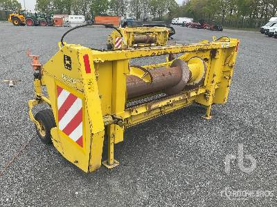 JOHN DEERE 630A - Skærebord til korn: billede 2 JOHN DEERE 630A - Skærebord til korn: billede 2