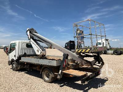 NISSAN CABSTAR NT400 2015 Oil&Steel Scorpion 1490 Sm ... - Lastbil med mandskabslift: billede 2 NISSAN CABSTAR NT400 2015 Oil&Steel Scorpion 1490 Sm ... - Lastbil med mandskabslift: billede 2