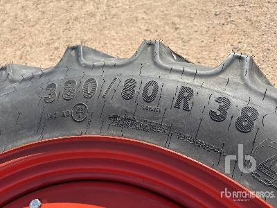 CONTINENTAL 380/80R38 Quantity of (2) Qte De 2 Roues ... - Dæk: billede 3 CONTINENTAL 380/80R38 Quantity of (2) Qte De 2 Roues ... - Dæk: billede 3