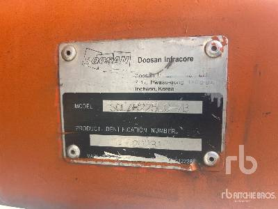 DOOSAN 225LC-7B - Bæltegravemaskine: billede 1 DOOSAN 225LC-7B - Bæltegravemaskine: billede 1