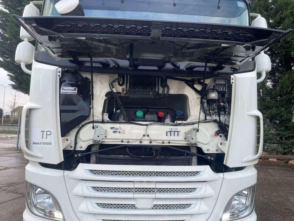 DAF XF 460 4X2 Tractor-unit Spring/Air Retarder DAF XF 106.460 4X2 Tractor-unit Spring/Air Retarder - Trækker: billede 5 DAF XF 460 4X2 Tractor-unit Spring/Air Retarder DAF XF 106.460 4X2 Tractor-unit Spring/Air Retarder - Trækker: billede 5