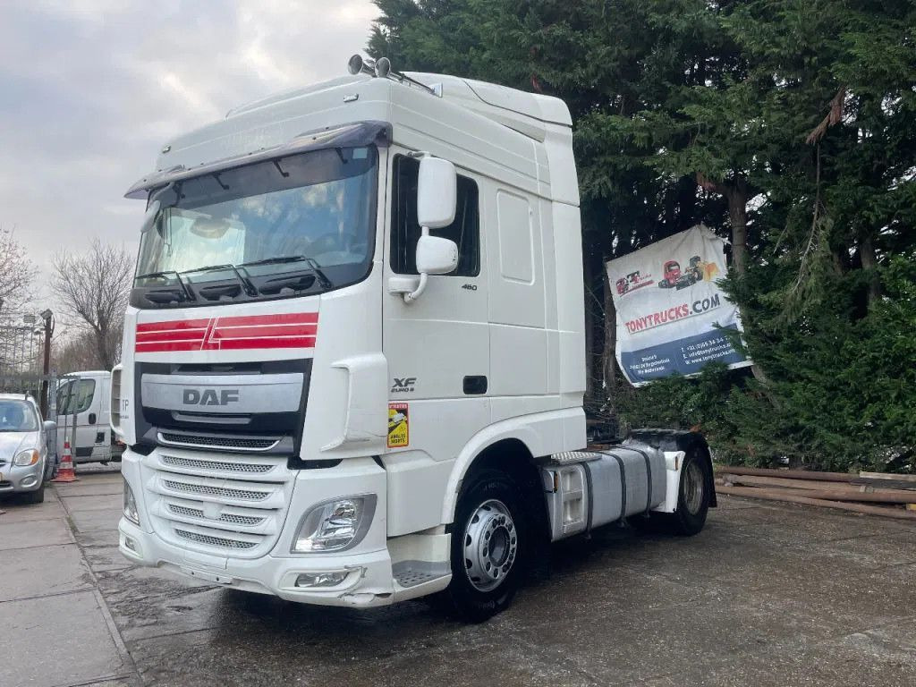 DAF XF 460 4X2 Tractor-unit Spring/Air Retarder DAF XF 106.460 4X2 Tractor-unit Spring/Air Retarder - Trækker: billede 2 DAF XF 460 4X2 Tractor-unit Spring/Air Retarder DAF XF 106.460 4X2 Tractor-unit Spring/Air Retarder - Trækker: billede 2