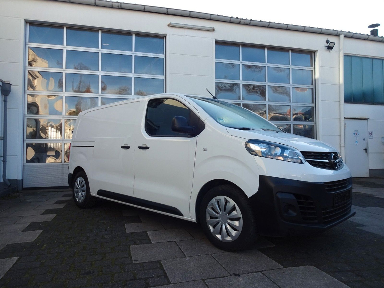 Opel 50 x Vivaro Kasten, L1H1, Klima, PDC, Tempomat - Små varebil: billede 3 Opel 50 x Vivaro Kasten, L1H1, Klima, PDC, Tempomat - Små varebil: billede 3
