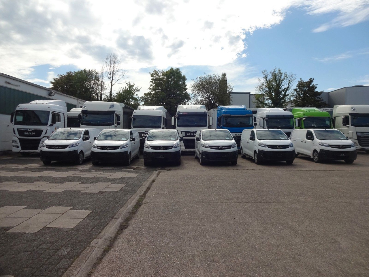 Opel 50 x Vivaro Kasten L1H1, Klima, PDC, Tempomat - Små varebil: billede 1 Opel 50 x Vivaro Kasten L1H1, Klima, PDC, Tempomat - Små varebil: billede 1