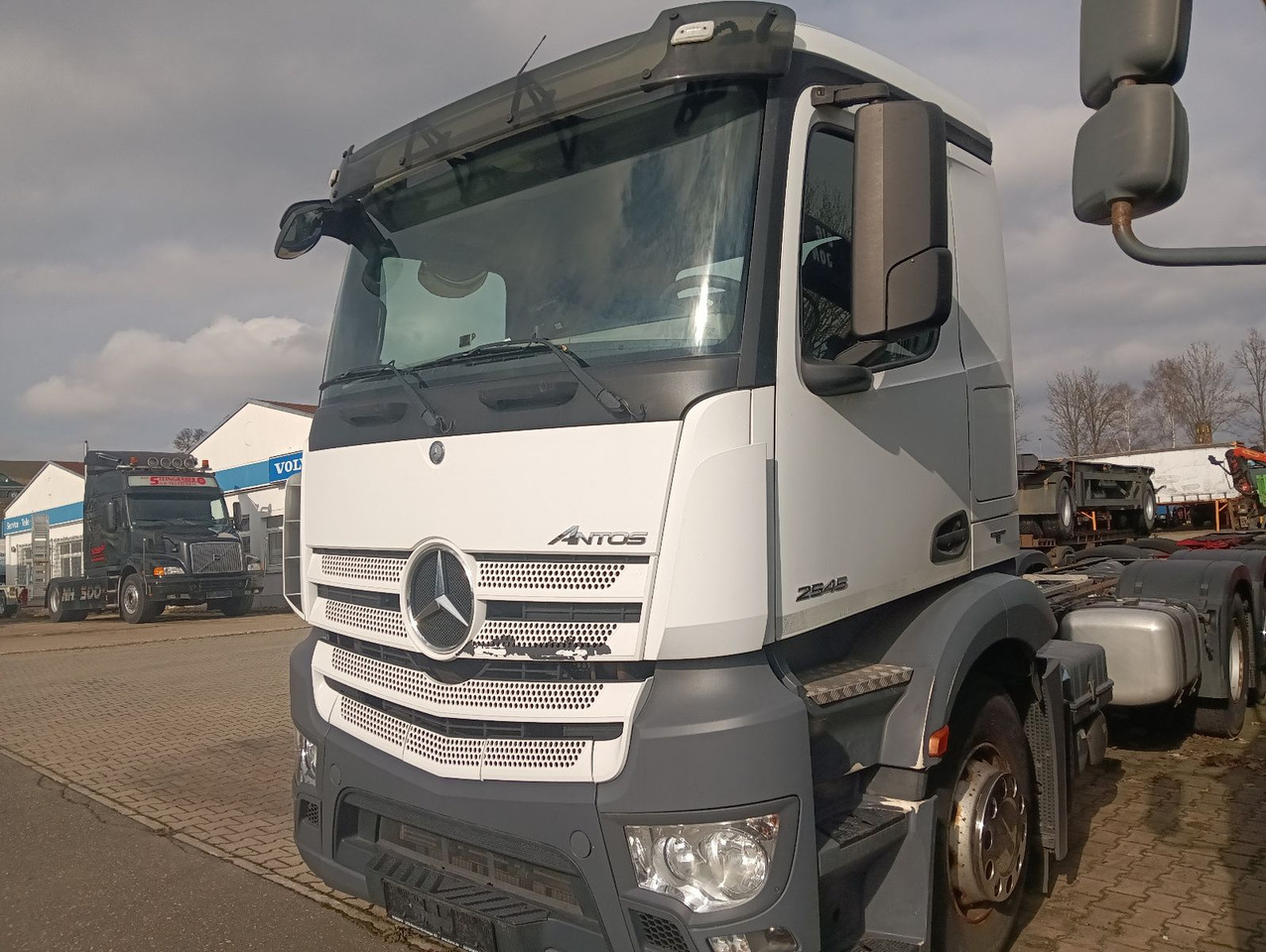 Mercedes-Benz ANTOS 2545 6x2 Lenkachse Luft/Luft PTO AHK - Lastbil chassis: billede 1 Mercedes-Benz ANTOS 2545 6x2 Lenkachse Luft/Luft PTO AHK - Lastbil chassis: billede 1