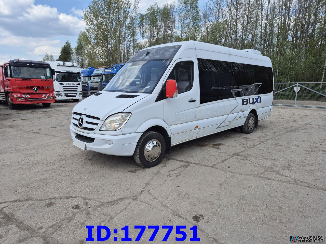 MERCEDES-BENZ Sprinter 518 - VIP - 17-seater - Turistbus: billede 2 MERCEDES-BENZ Sprinter 518 - VIP - 17-seater - Turistbus: billede 2