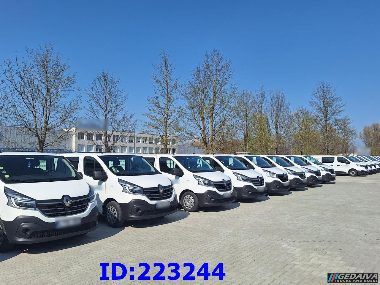 RENAULT Trafic (6pcs. available) - Mandskabsbil: billede 1 RENAULT Trafic (6pcs. available) - Mandskabsbil: billede 1