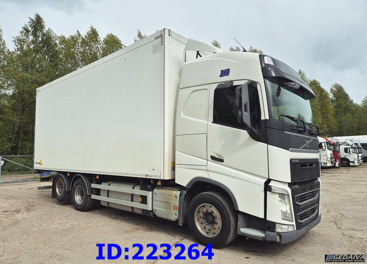 VOLVO FH13 460HP 6x2 Steering axle Euro6 - Kølevogn lastbil: billede 4 VOLVO FH13 460HP 6x2 Steering axle Euro6 - Kølevogn lastbil: billede 4