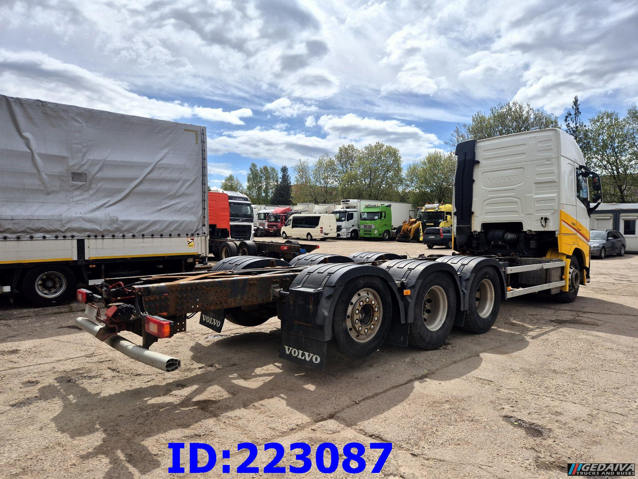 VOLVO FH13 540HP 8x4 Lifting axle - Lastbil chassis: billede 4 VOLVO FH13 540HP 8x4 Lifting axle - Lastbil chassis: billede 4
