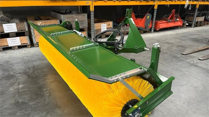 Thyregod TK 2800 med nylon børster og hydraulisk sving. bre - Børste til fejemaskiner: billede 3 Thyregod TK 2800 med nylon børster og hydraulisk sving. bre - Børste til fejemaskiner: billede 3