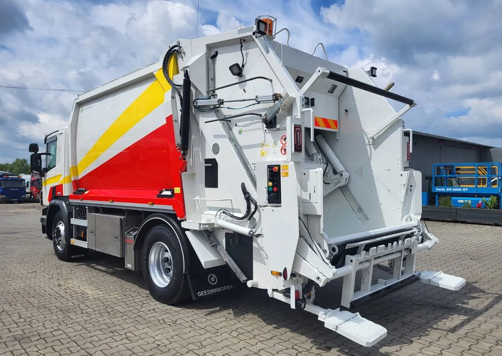 Scania P320 - Affaldsmaskine: billede 4 Scania P320 - Affaldsmaskine: billede 4