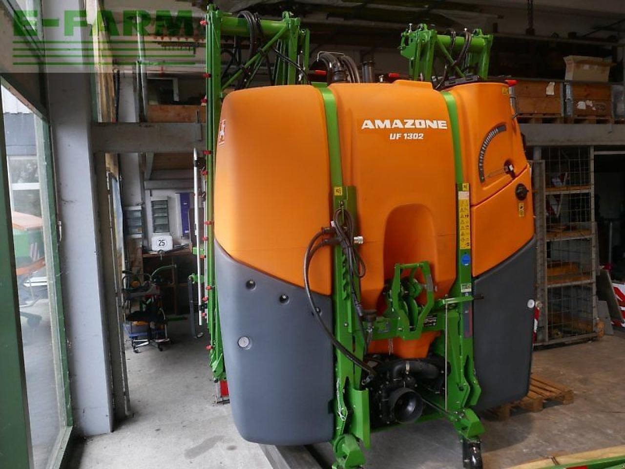 Amazone uf 1302 top ausstattung - hallenplatz - Trailersprøjte: billede 1 Amazone uf 1302 top ausstattung - hallenplatz - Trailersprøjte: billede 1