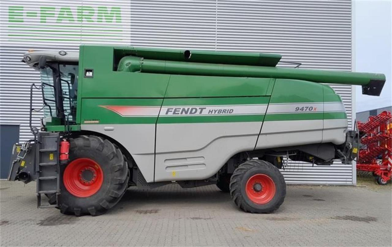 Fendt 9470x med 30 fods skærebord - Mejetærsker: billede 4 Fendt 9470x med 30 fods skærebord - Mejetærsker: billede 4