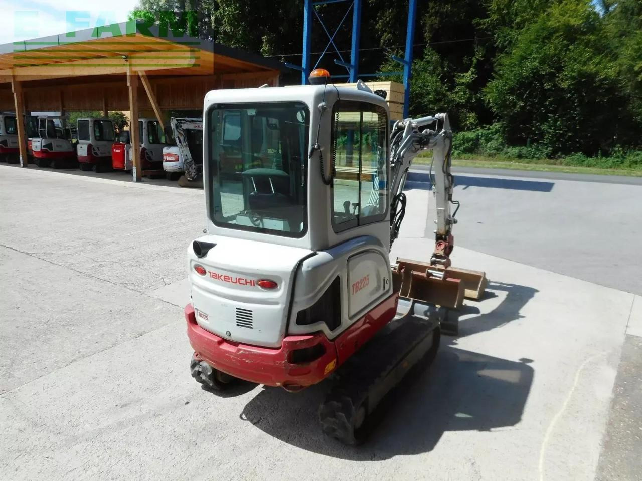 Takeuchi tb 225 mit powertilt + 3 löffel ( 2.400 kg ) - Minigravemaskine: billede 4 Takeuchi tb 225 mit powertilt + 3 löffel ( 2.400 kg ) - Minigravemaskine: billede 4