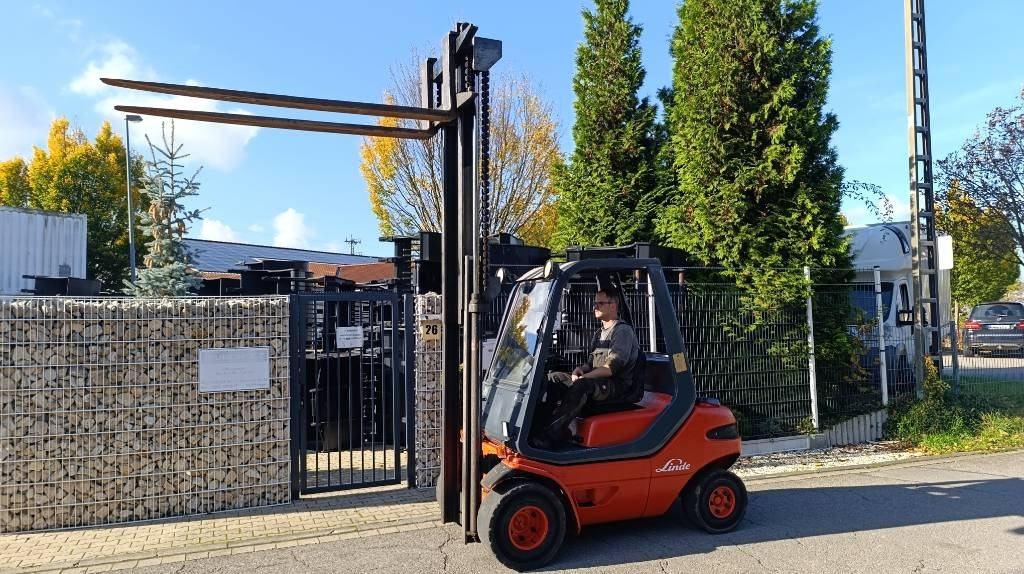 Linde H 30 D, Duplex, Zusatzhydraulik, Palettengabel - Diesel gaffeltruck: billede 1 Linde H 30 D, Duplex, Zusatzhydraulik, Palettengabel - Diesel gaffeltruck: billede 1