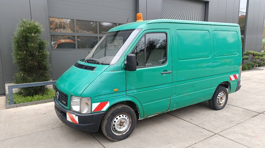Volkswagen LT 28 Kastenwagen Werkstattsschränke Motorschaden - Varebil med kasse: billede 2 Volkswagen LT 28 Kastenwagen Werkstattsschränke Motorschaden - Varebil med kasse: billede 2