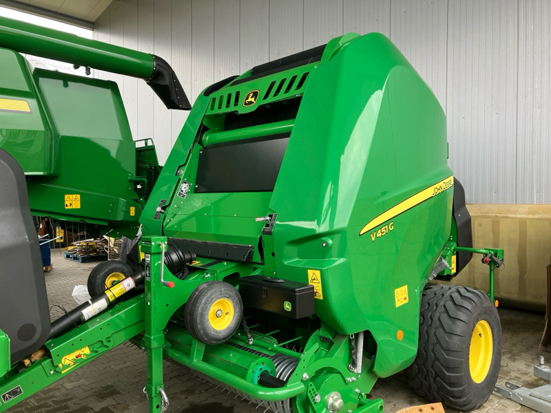John Deere V451G - Indpakker: billede 1 John Deere V451G - Indpakker: billede 1