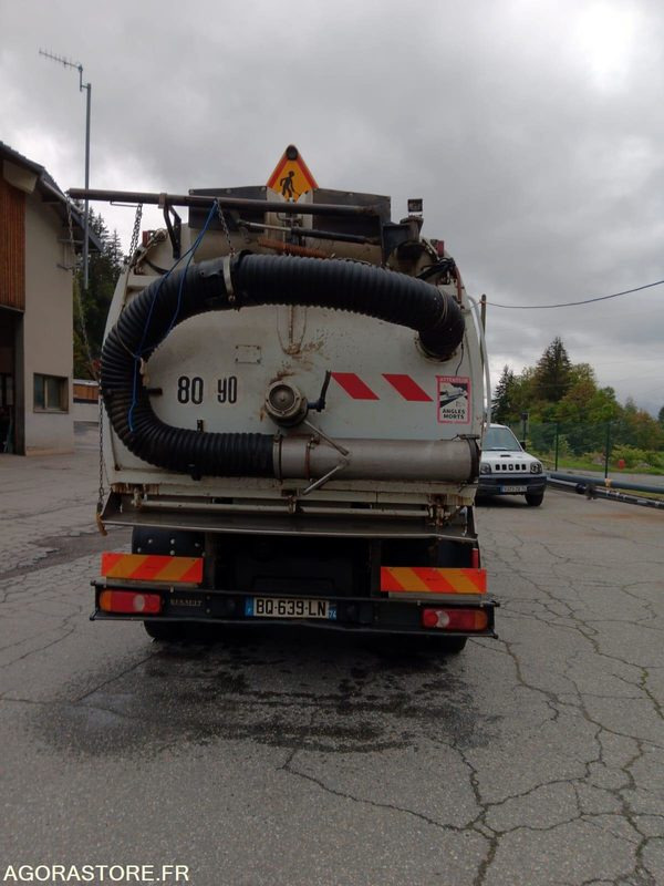 BALAYEUSE de Voiries- RENAULT MIDLUM 220 DXI avec aspiratrice EUROVOIRIE - Fejebil: billede 3 BALAYEUSE de Voiries- RENAULT MIDLUM 220 DXI avec aspiratrice EUROVOIRIE - Fejebil: billede 3