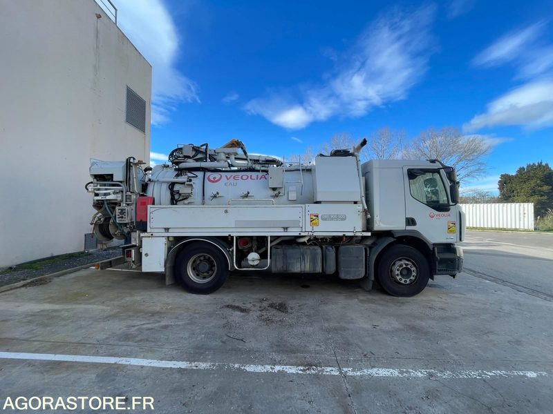 CAMION RENAULT19 HYDROCURER HUWER - 2018 / 341 258 KM - Slamsugemaskine: billede 2 CAMION RENAULT19 HYDROCURER HUWER - 2018 / 341 258 KM - Slamsugemaskine: billede 2