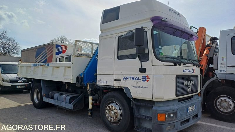 Camion-grue Benne MAN 1996/3718 - Tipvogn lastbil, Lastbil med kran: billede 3 Camion-grue Benne MAN 1996/3718 - Tipvogn lastbil, Lastbil med kran: billede 3