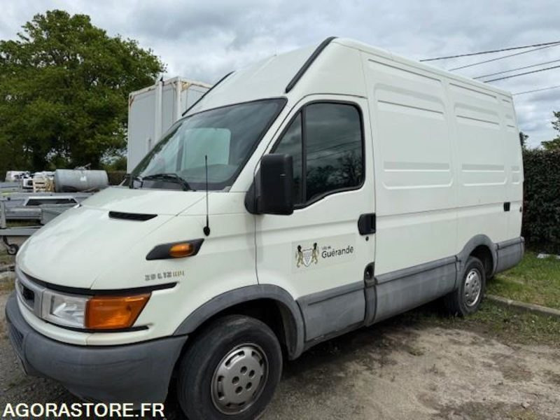 IVECO DAILY - 2003 - 173808KMS - Varevogn: billede 1 IVECO DAILY - 2003 - 173808KMS - Varevogn: billede 1