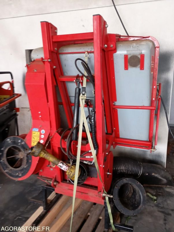 COLLECTEUR DE GAZON TURBO 790HD MORGNIEUX - Landbrugsmaskine: billede 2 COLLECTEUR DE GAZON TURBO 790HD MORGNIEUX - Landbrugsmaskine: billede 2