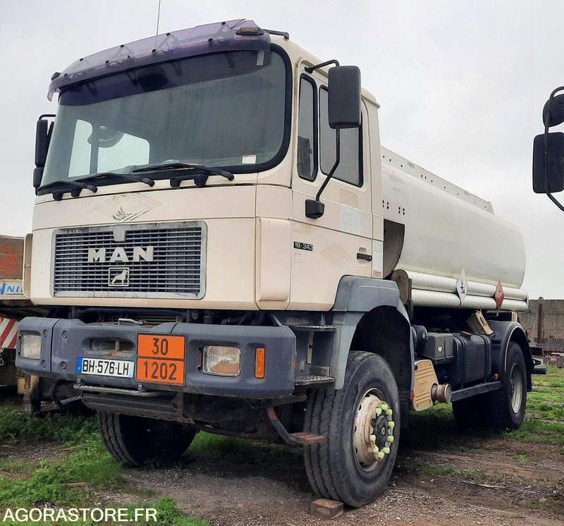 CAMION CITERNE 4x4 - MAN 19.343 - 524 755 KM (P2101604) - Lastbil: billede 3 CAMION CITERNE 4x4 - MAN 19.343 - 524 755 KM (P2101604) - Lastbil: billede 3