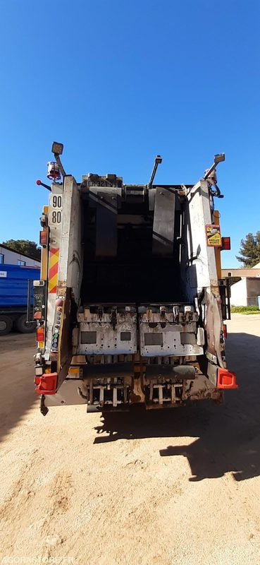 RENAULT 26T/BOM - CR321VT - Affaldsmaskine: billede 3 RENAULT 26T/BOM - CR321VT - Affaldsmaskine: billede 3