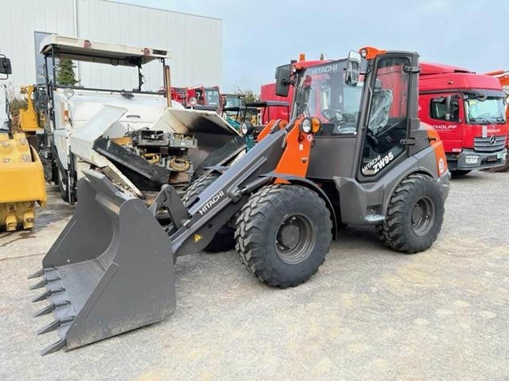 Hitachi ZW95-6C - Gummihjulslæsser: billede 1 Hitachi ZW95-6C - Gummihjulslæsser: billede 1