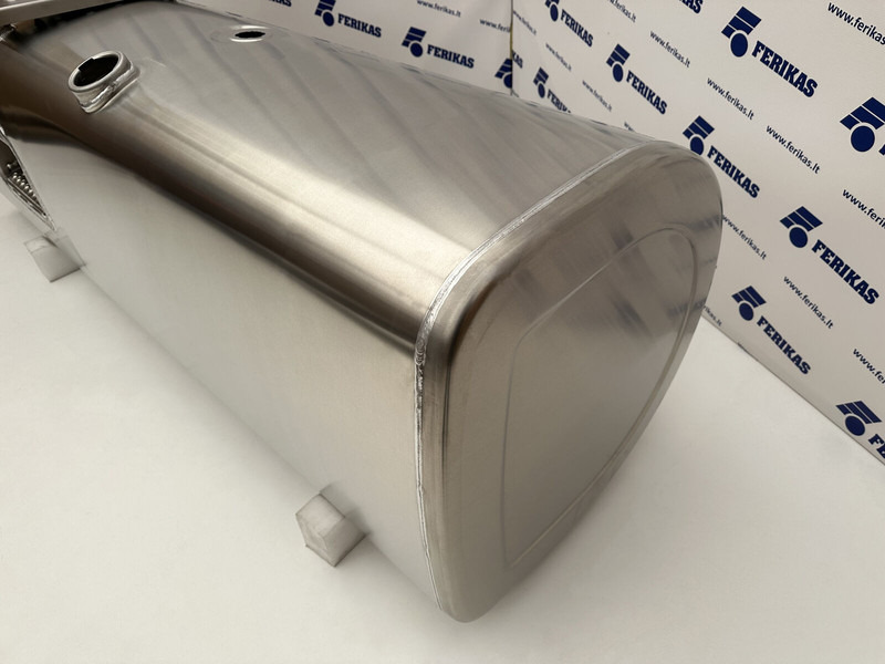 Volvo New aluminum fuel tank 900L - Brændstoftank for Lastbil: billede 2 Volvo New aluminum fuel tank 900L - Brændstoftank for Lastbil: billede 2