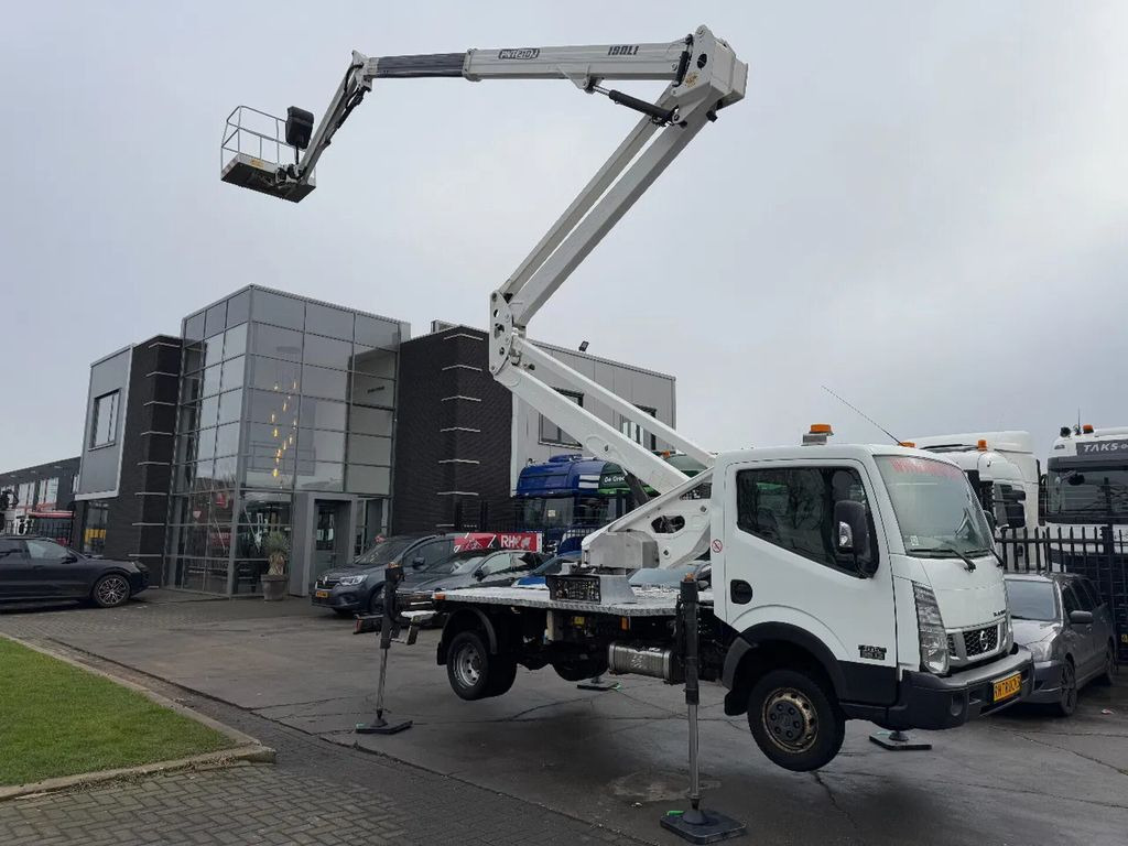 Nissan CABSTAR 35.12 + ISOLI 21 METER AERIAL PLATFORM - Lastbil med mandskabslift: billede 3 Nissan CABSTAR 35.12 + ISOLI 21 METER AERIAL PLATFORM - Lastbil med mandskabslift: billede 3