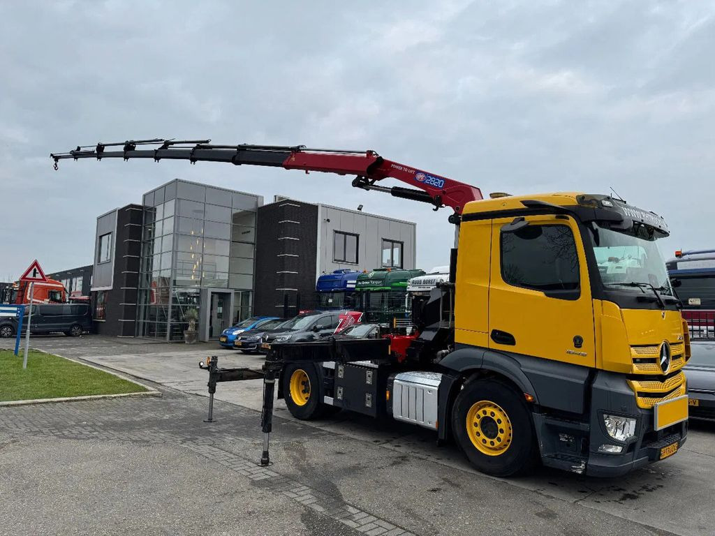 Mercedes-Benz Actros 1845 4X2 - EURO 6 + HMF 2820 + REMOTE + O - Trækker: billede 1 Mercedes-Benz Actros 1845 4X2 - EURO 6 + HMF 2820 + REMOTE + O - Trækker: billede 1