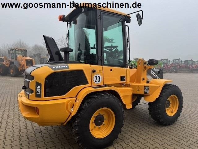 Volvo L 30 G - Gummihjulslæsser: billede 2 Volvo L 30 G - Gummihjulslæsser: billede 2