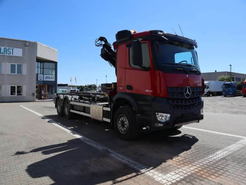 Mercedes-Benz Arocs 2643 euro 6 - Lastbil med wirehejs: billede 3 Mercedes-Benz Arocs 2643 euro 6 - Lastbil med wirehejs: billede 3