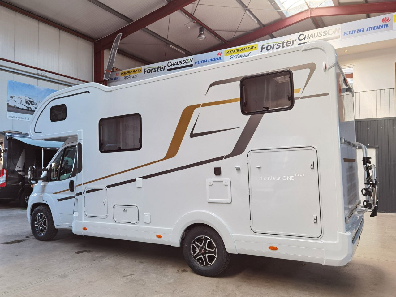 Eura Mobil ACTIVA ONE 690 HB / 180PS-9G AUTOMATIK -40H MAXI - Autocamper med alkove: billede 5 Eura Mobil ACTIVA ONE 690 HB / 180PS-9G AUTOMATIK -40H MAXI - Autocamper med alkove: billede 5